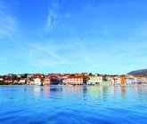 Blick vom Meer auf die Altstadt von Novigrad<br/><h7> © motorolka-shutterstock.com/2013</h7>